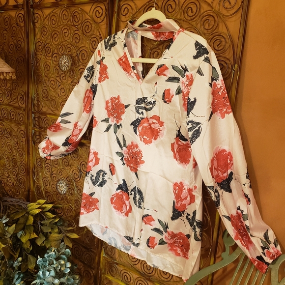 Top - Picture 4 of 5